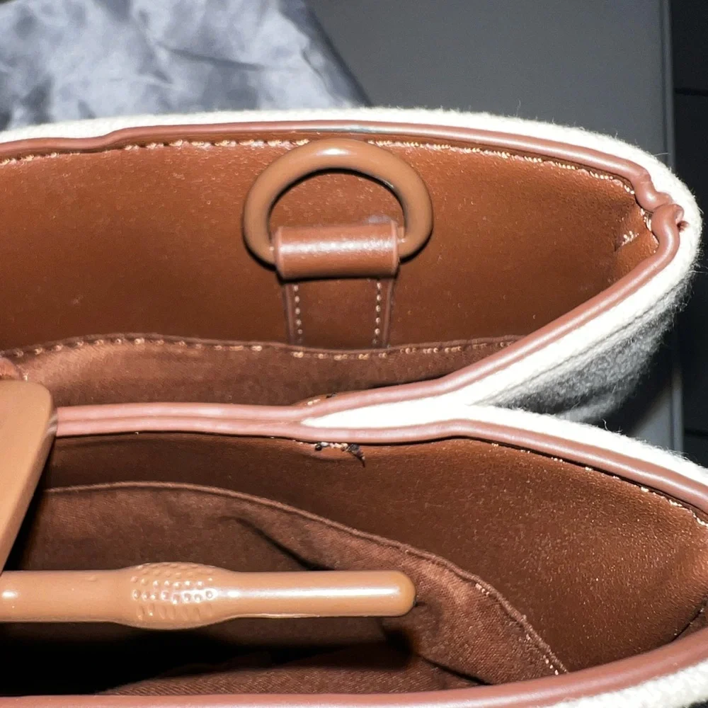 Loungefly Harry Potter Tote Bag - Picture 4 of 9